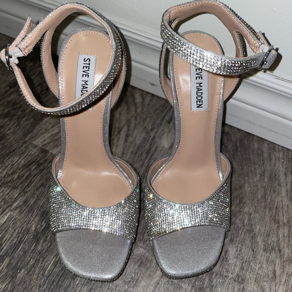 STEVE MADDEN Lessa Platform Ankle Strap Sandal RHINESTONE - Picture 5 of 5